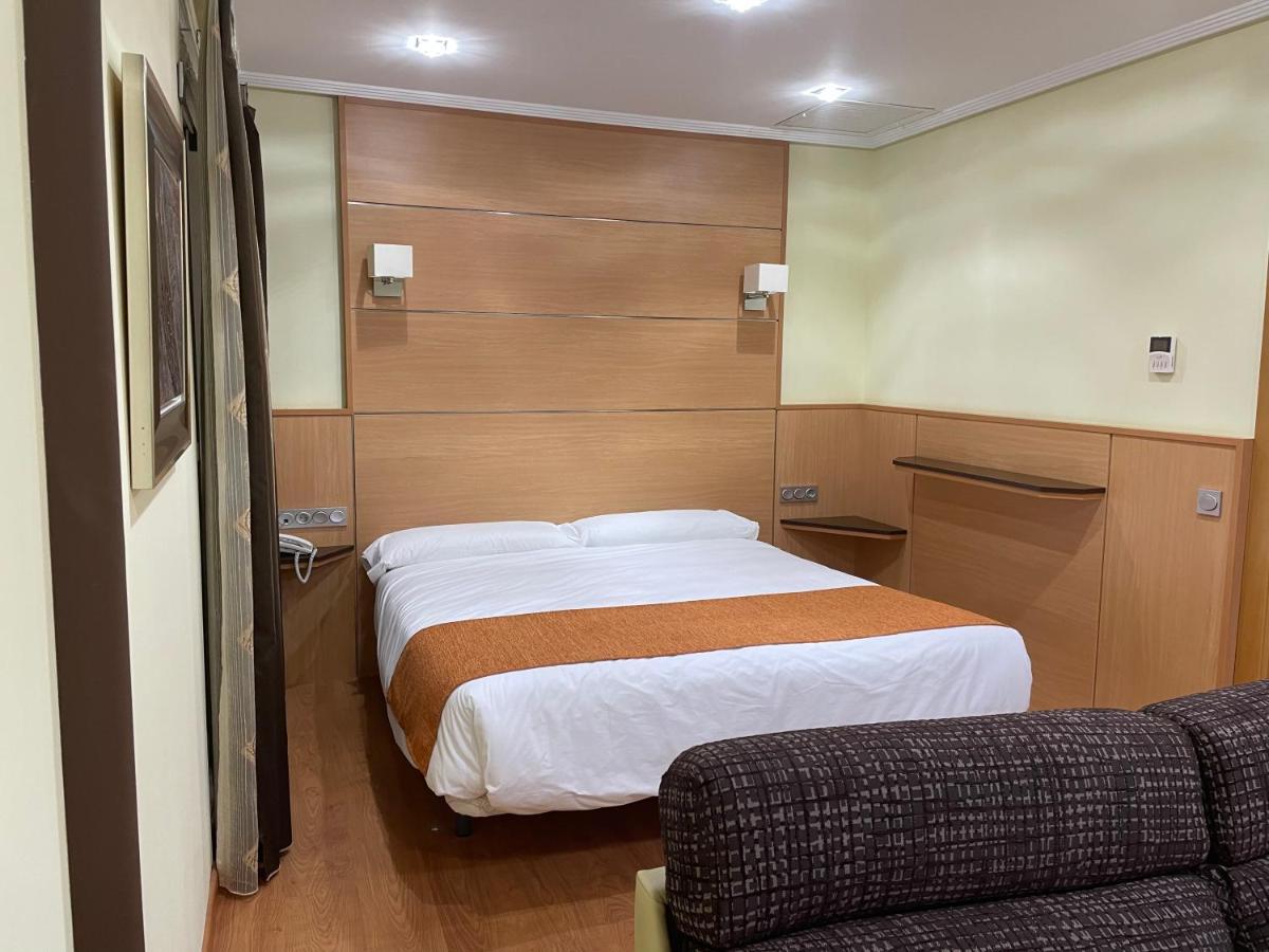 Hotel Malena Caravaca De La Cruz Dış mekan fotoğraf