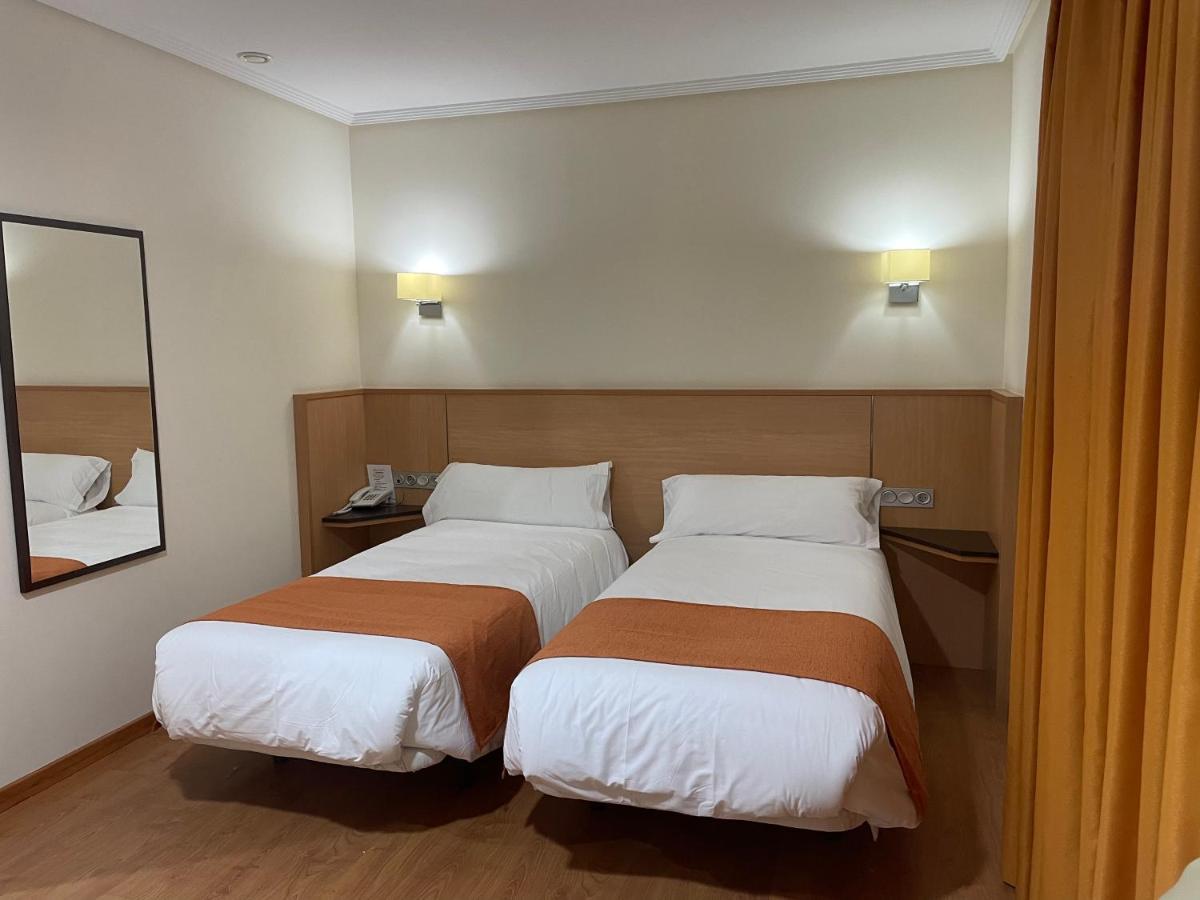 Hotel Malena Caravaca De La Cruz Dış mekan fotoğraf